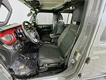 2021 Jeep Gladiator Crew Cab 4WD Pickup for sale #JP35752 - photo 32
