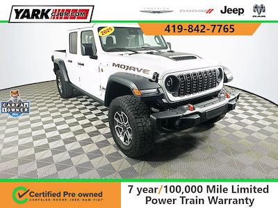 Used 2025 Jeep Gladiator - photo 1