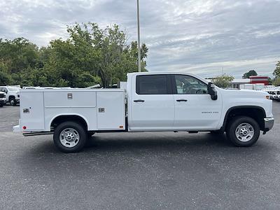 2024 Chevrolet Silverado 2500 Crew Cab SRW 4x4, Reading SL Service Truck