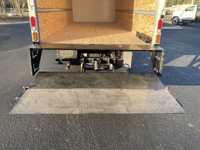 New 2025 Chevrolet LCF 5500XG - photo 10