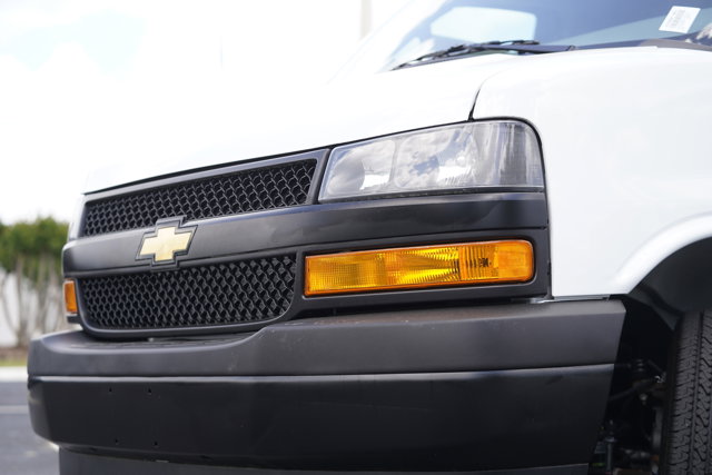 New 2025 Chevrolet Express 2500 - photo 32
