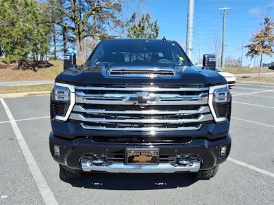 Used 2025 Chevrolet Silverado 2500 - photo 1