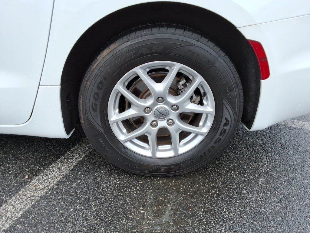 Used 2024 Chrysler Pacifica - photo 13