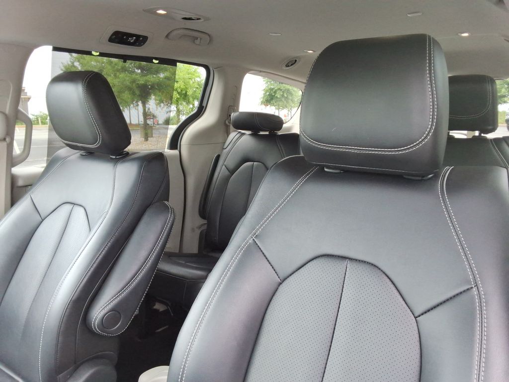 Used 2024 Chrysler Pacifica - photo 25