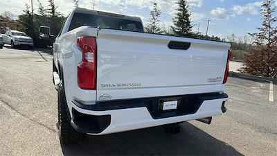 2022 Chevrolet Silverado 2500 Crew Cab 4x4 Pickup for sale #T252140C - photo 2