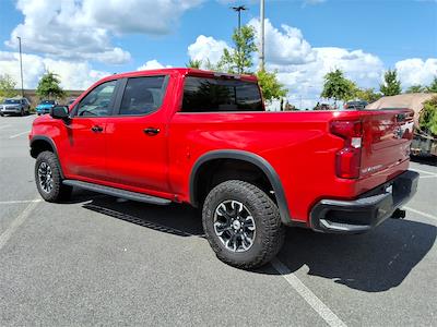 2022 Chevrolet Silverado 1500 Crew Cab 4x4 Pickup for sale #T252393A - photo 2