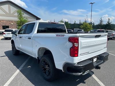 New 2025 Chevrolet Silverado 1500 Custom Crew Cab 4x4 Pickup for sale #T252728 - photo 2