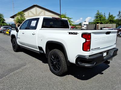 2025 Chevrolet Silverado 2500 Crew Cab 4x4 Pickup for sale #T252856 - photo 2