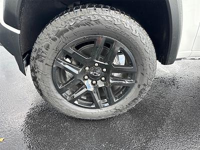 2025 Chevrolet Colorado Crew Cab 4x4 Pickup for sale #T254041 - photo 2