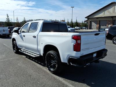 2019 Chevrolet Silverado 1500 Crew Cab 4WD Pickup for sale #T254085A - photo 2