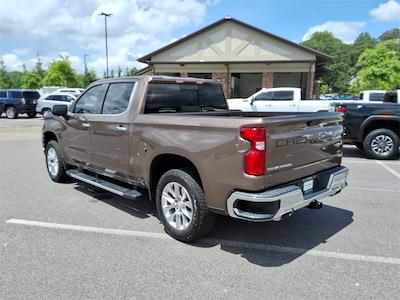 2019 Chevrolet Silverado 1500 Crew Cab 4x4 Pickup for sale #T254771A - photo 2