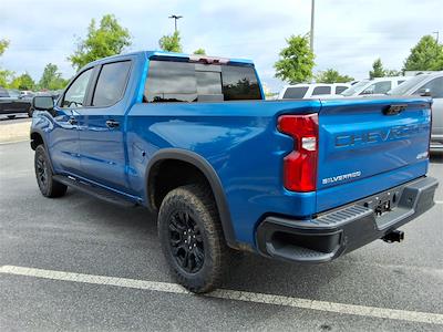 2023 Chevrolet Silverado 1500 Crew Cab 4x4 Pickup for sale #T257015A - photo 2