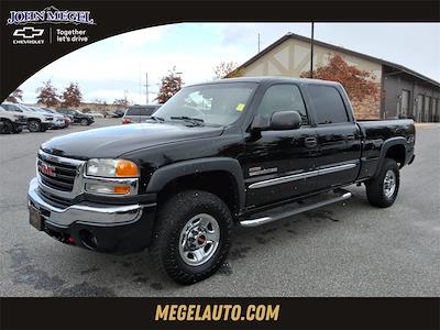 2005 GMC Sierra 2500 Crew Cab 4WD Pickup for sale #T262117A - photo 1