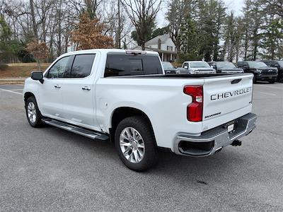 2022 Chevrolet Silverado 1500 Crew Cab 4WD Pickup for sale #T262154A - photo 2