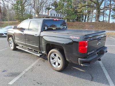 2015 Chevrolet Silverado 1500 Crew Cab 4WD Pickup for sale #T263082A - photo 2