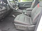 2026 Chevrolet Colorado Crew Cab 4WD Pickup for sale #T264019 - photo 21