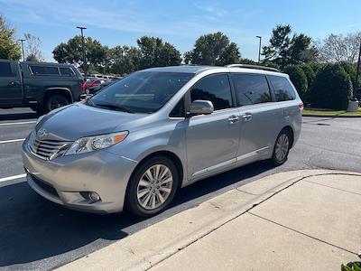 2014 Toyota Sienna 4x2 Minivan for sale #T266062A - photo 1