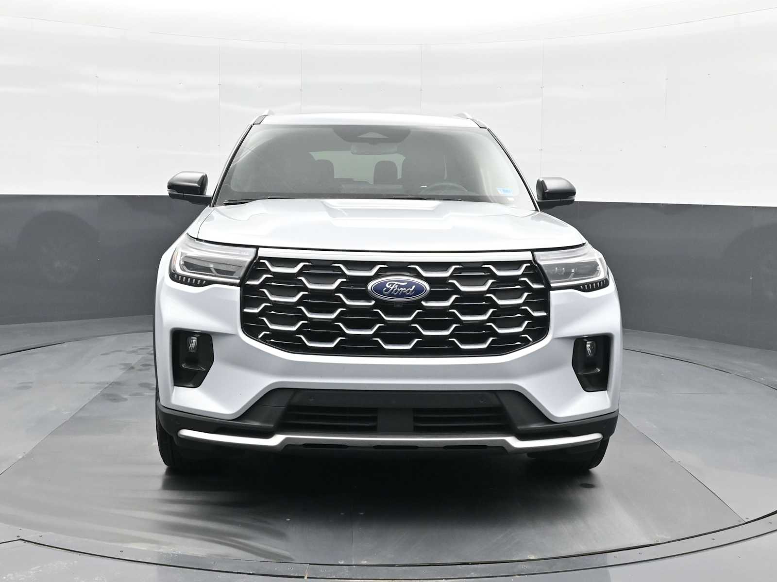 Used 2025 Ford Explorer - photo 7