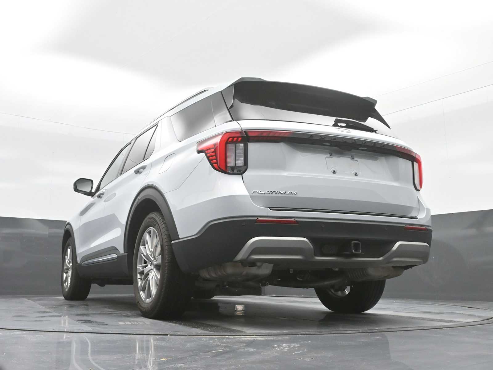 Used 2025 Ford Explorer - photo 35