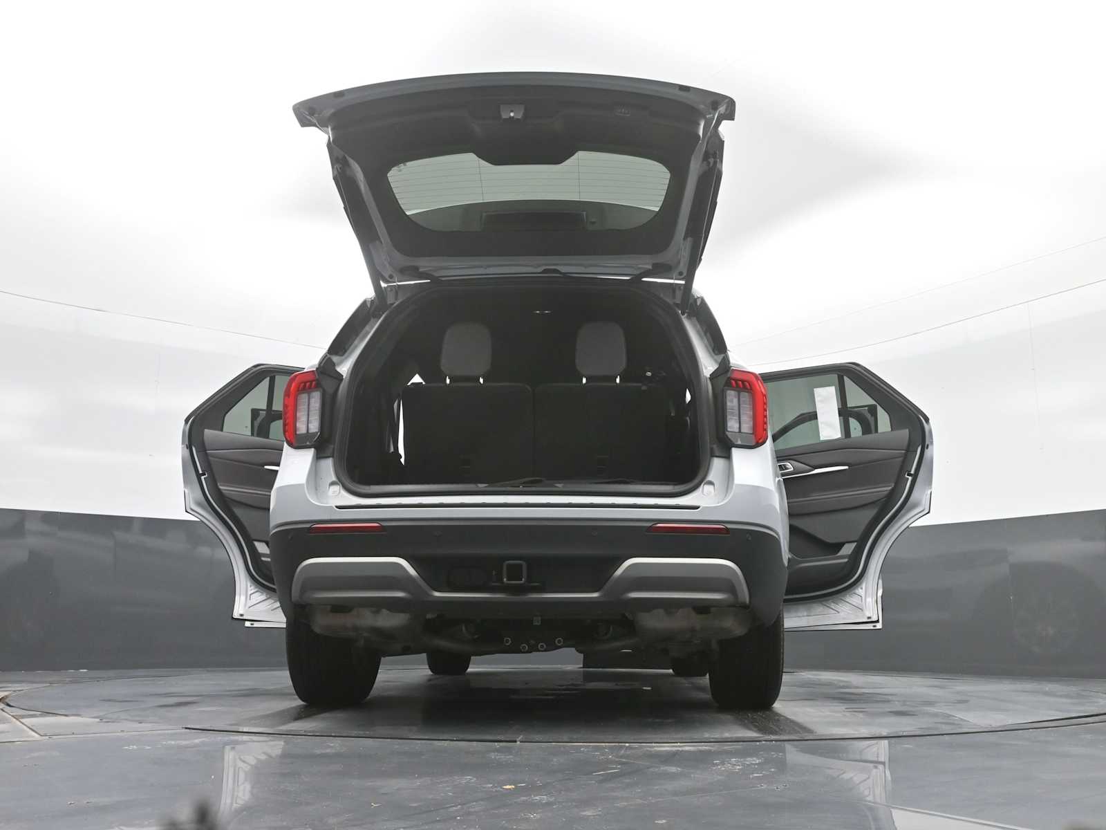 Used 2025 Ford Explorer - photo 43