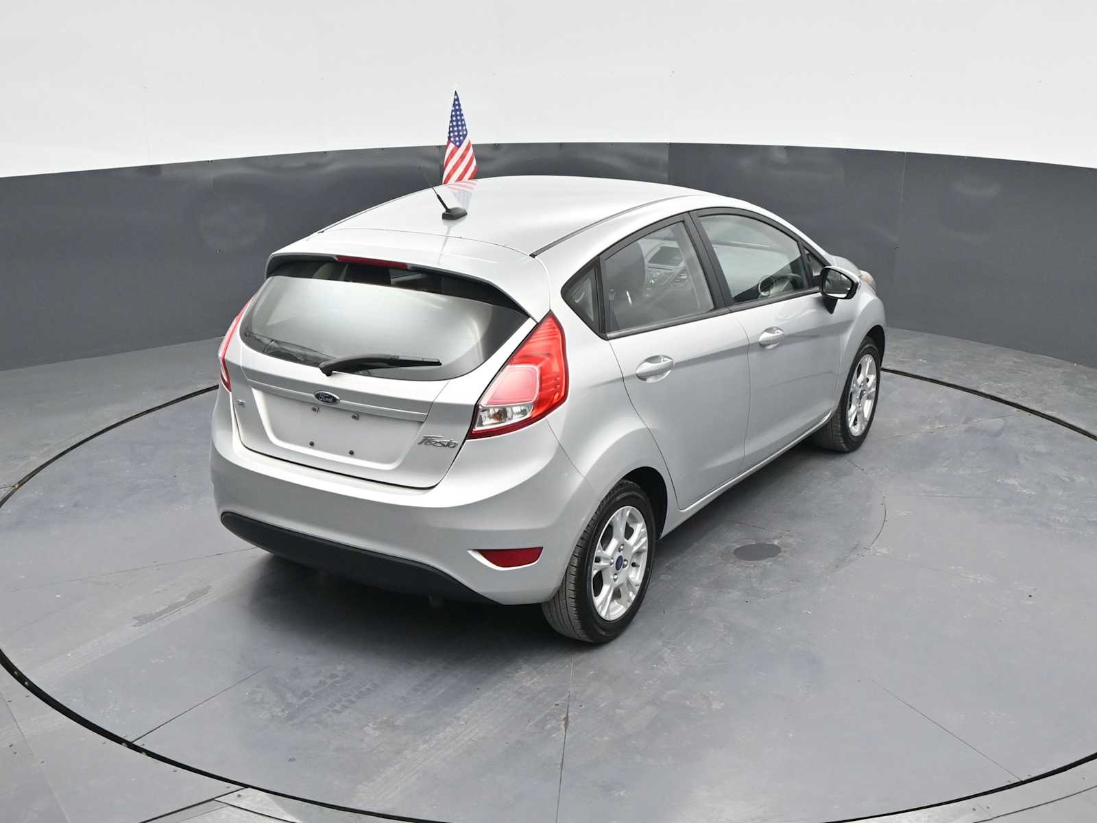 Used 2016 Ford Fiesta - photo 32