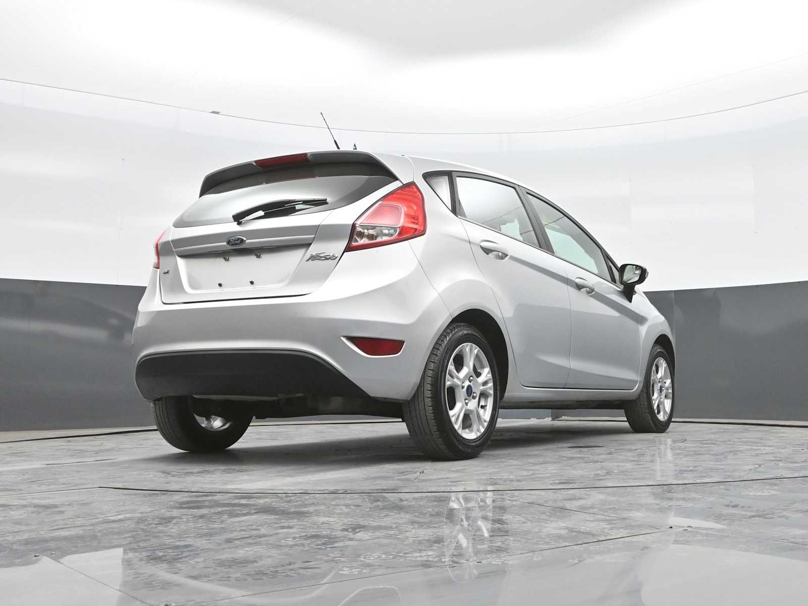 Used 2016 Ford Fiesta - photo 40