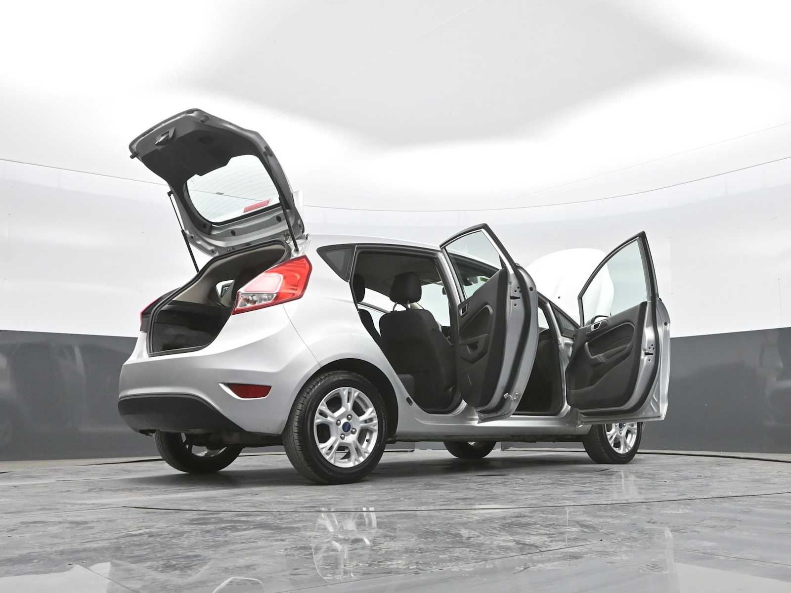 Used 2016 Ford Fiesta - photo 47