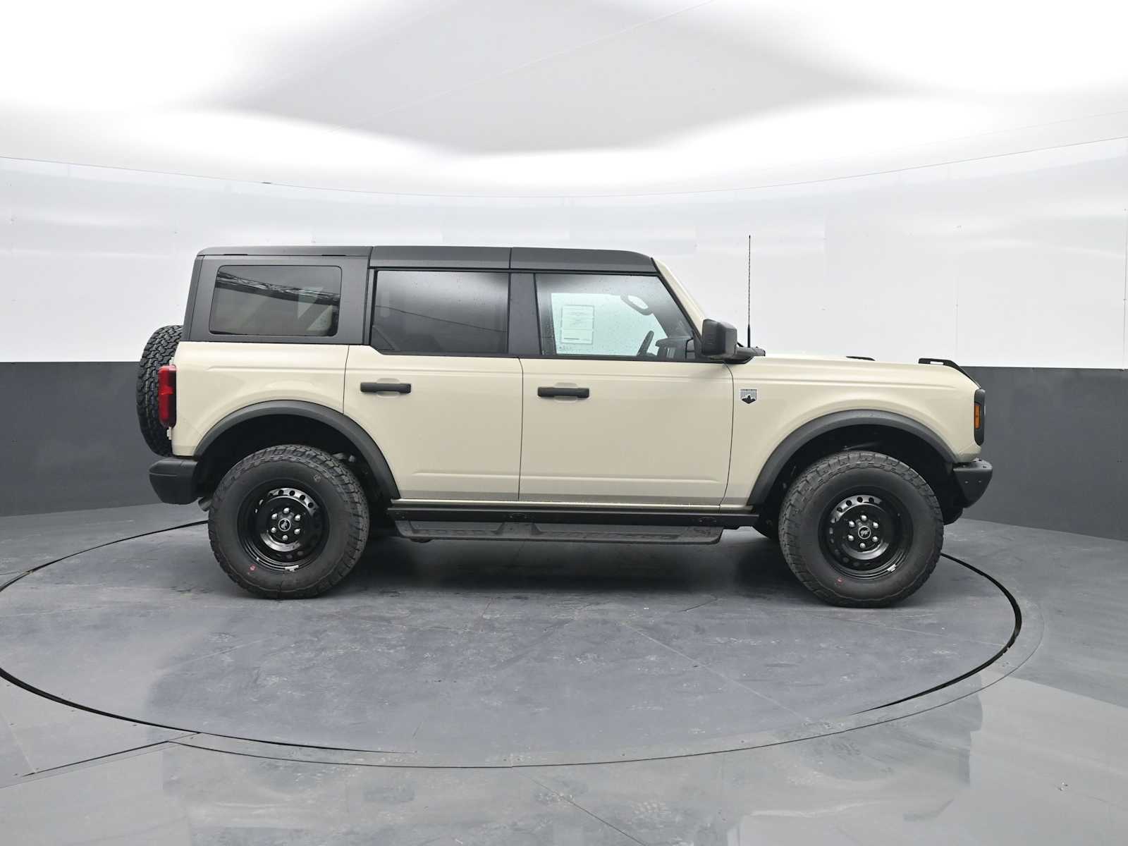 New 2026 Ford Bronco - photo 11