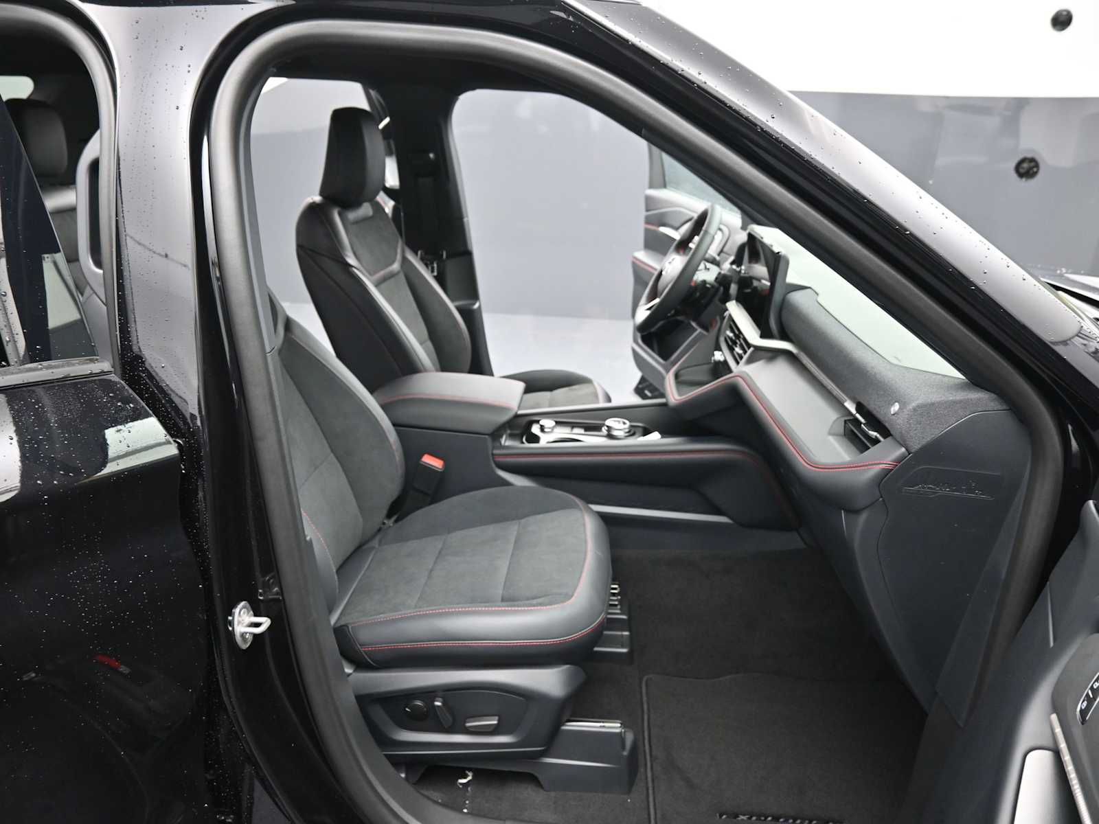 New 2026 Ford Explorer - photo 14