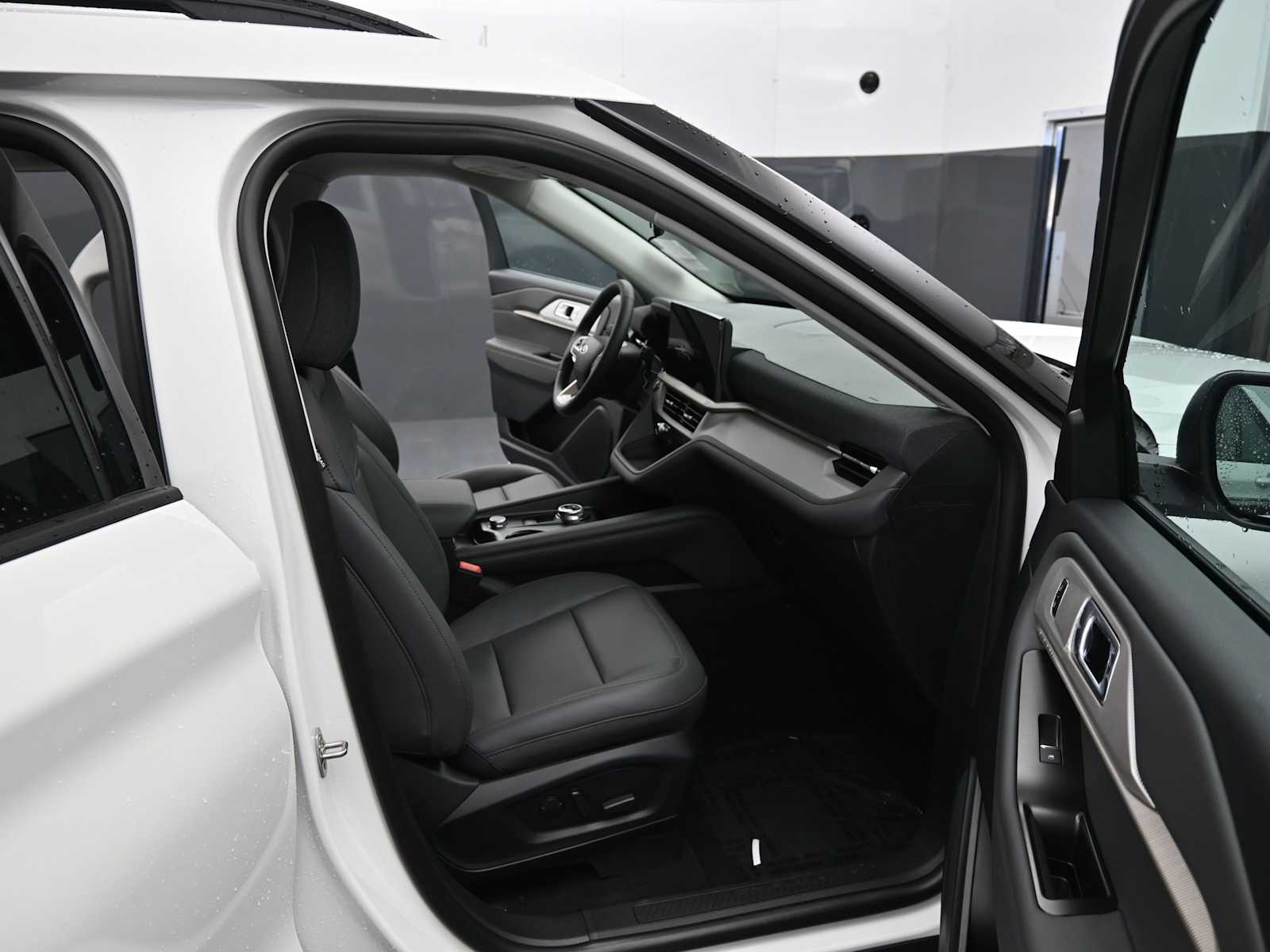 New 2026 Ford Explorer - photo 14