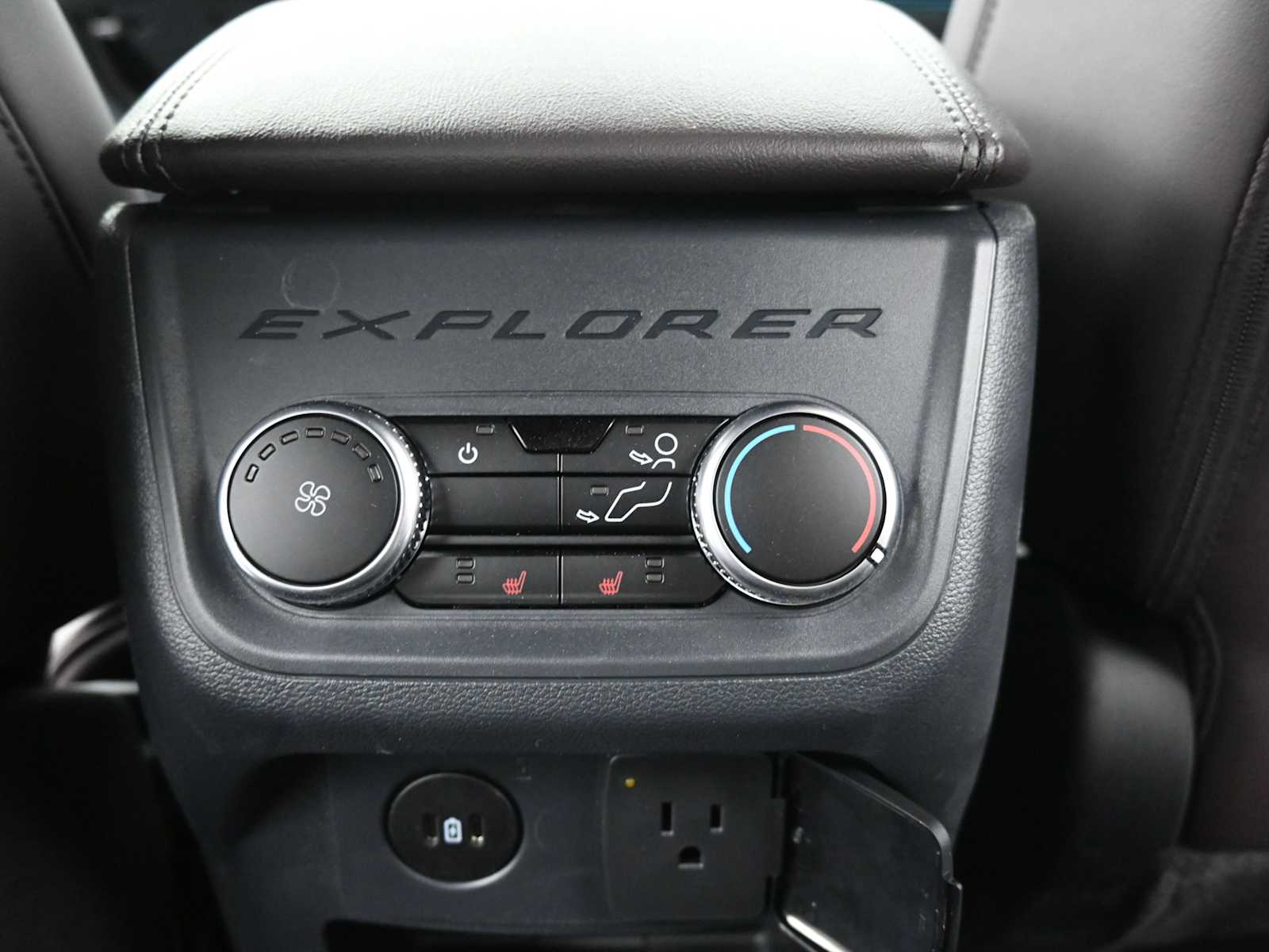 New 2026 Ford Explorer - photo 17