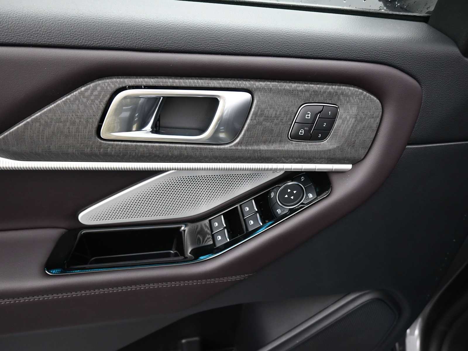 New 2026 Ford Explorer - photo 27
