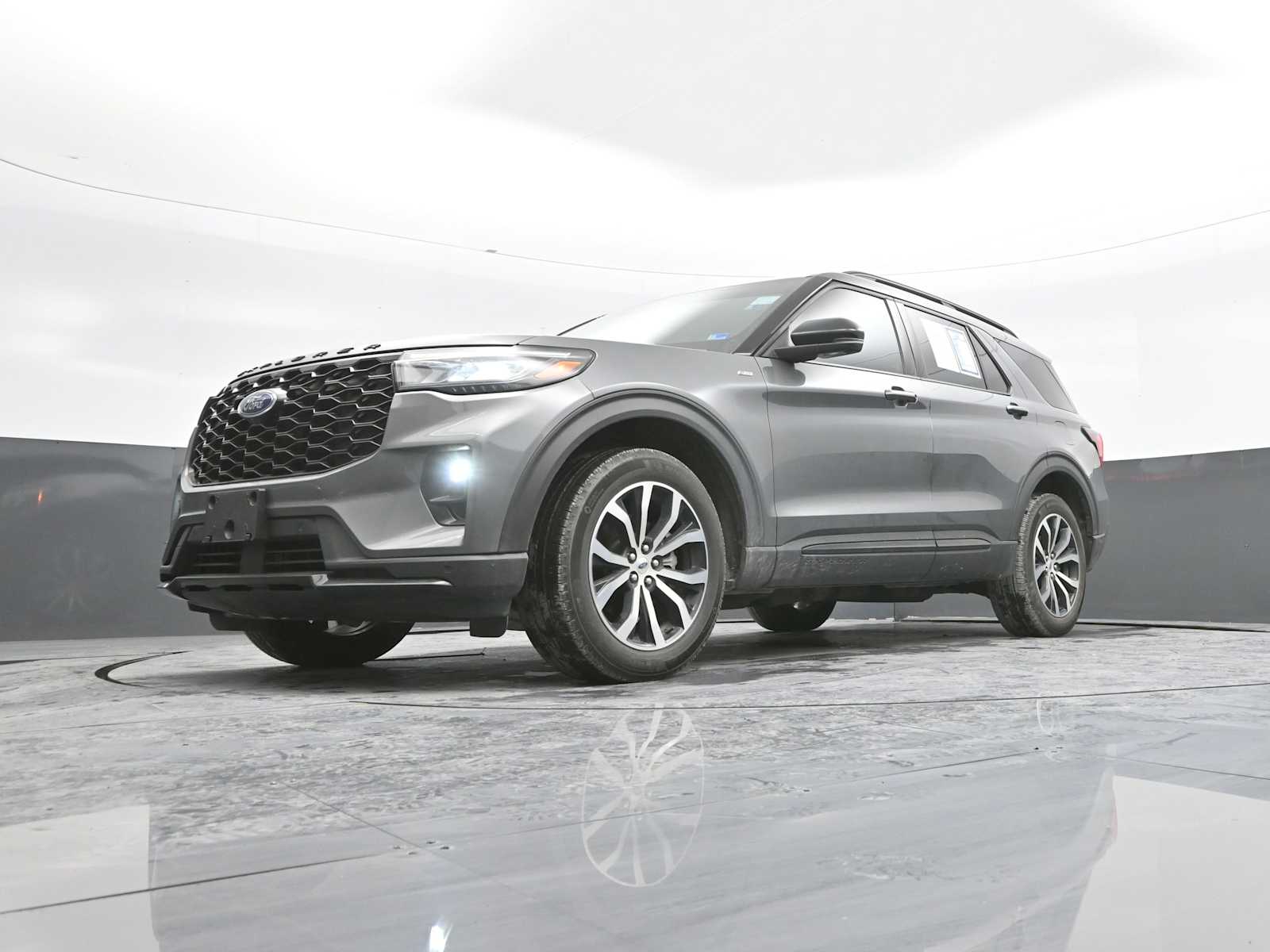 Used 2025 Ford Explorer - photo 39