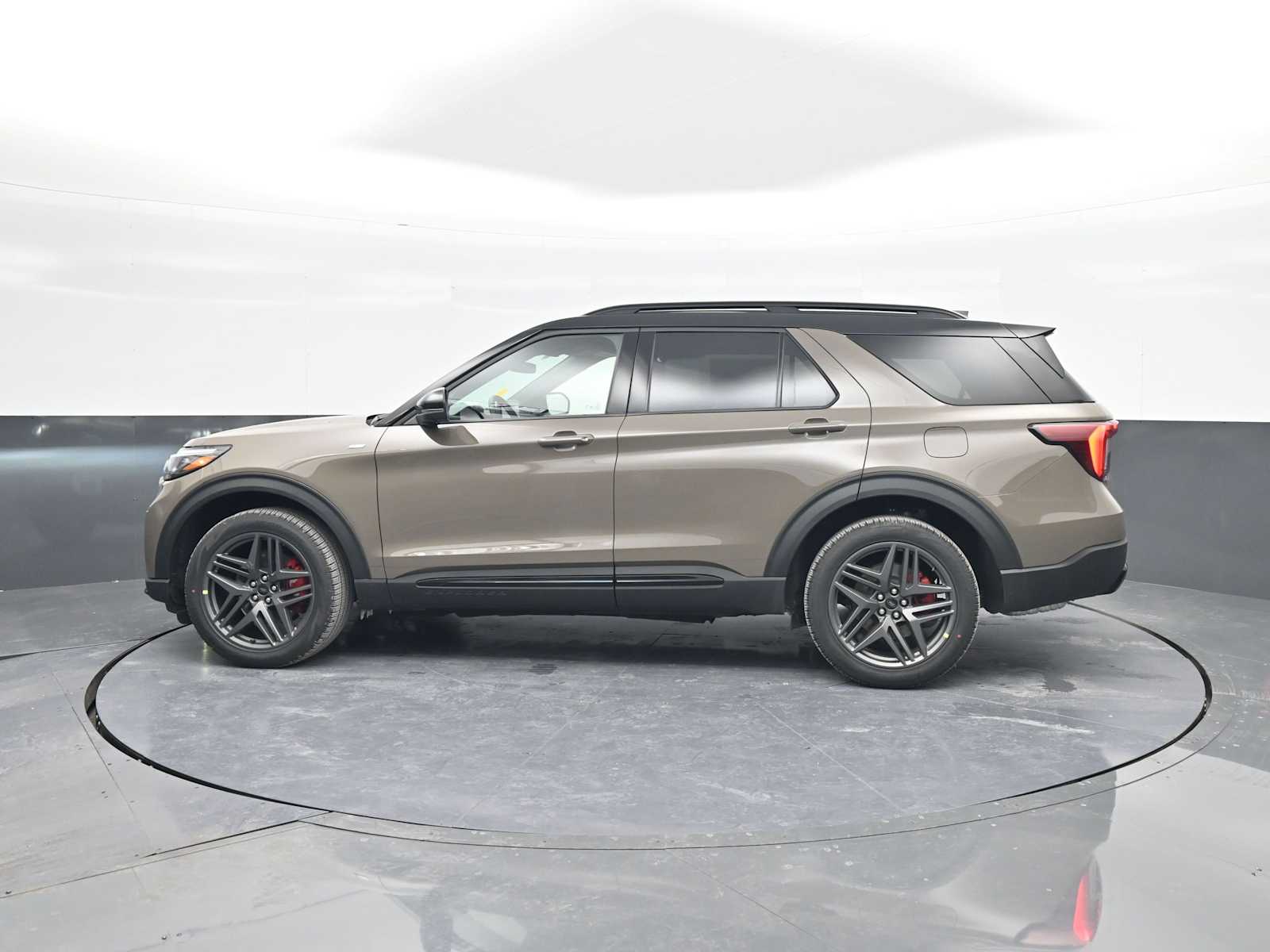 New 2026 Ford Explorer - photo 8