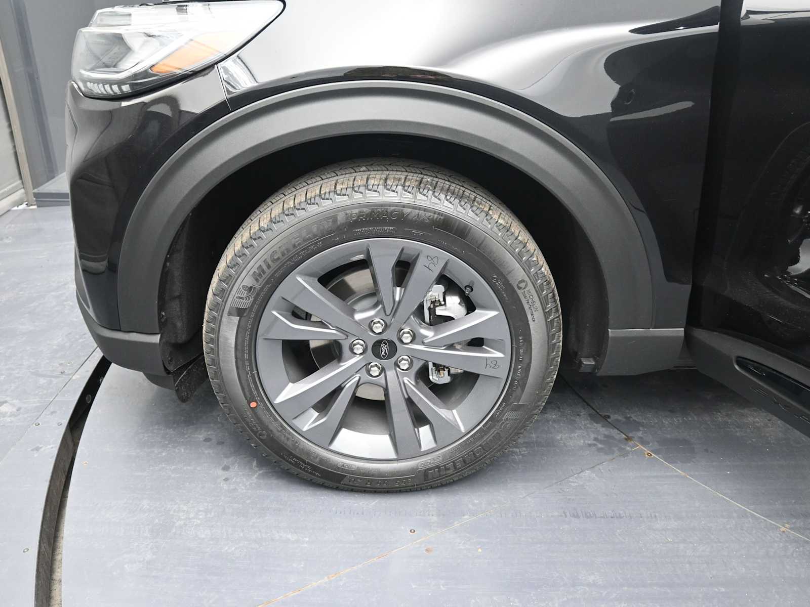 New 2026 Ford Explorer - photo 12