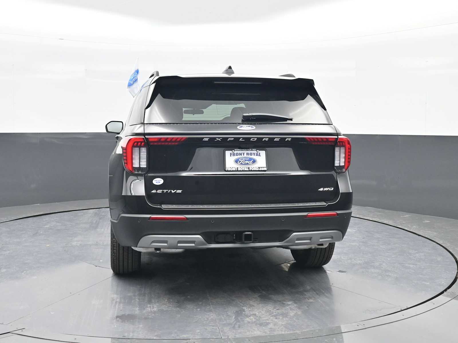 New 2026 Ford Explorer - photo 2