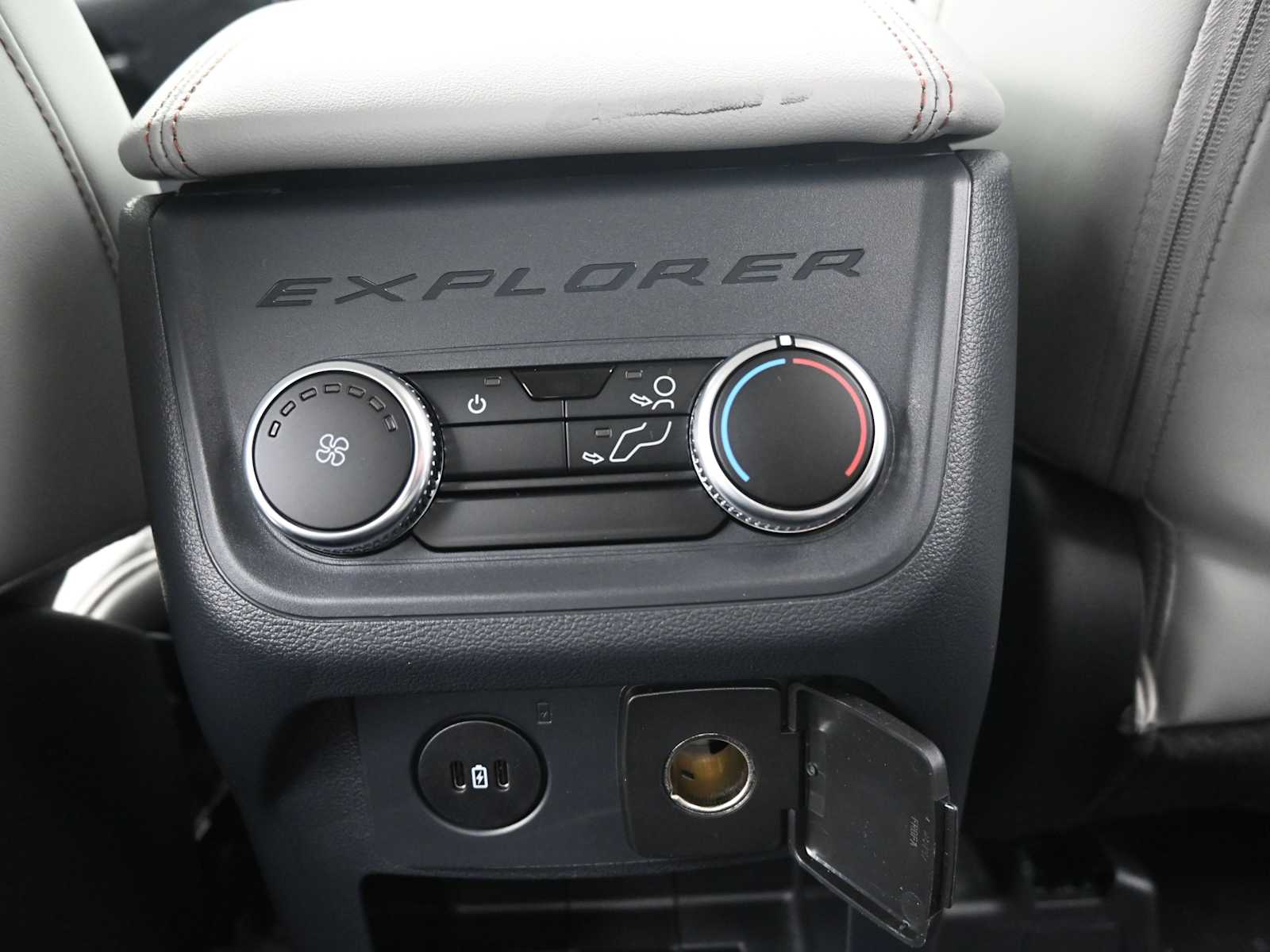 New 2026 Ford Explorer - photo 17