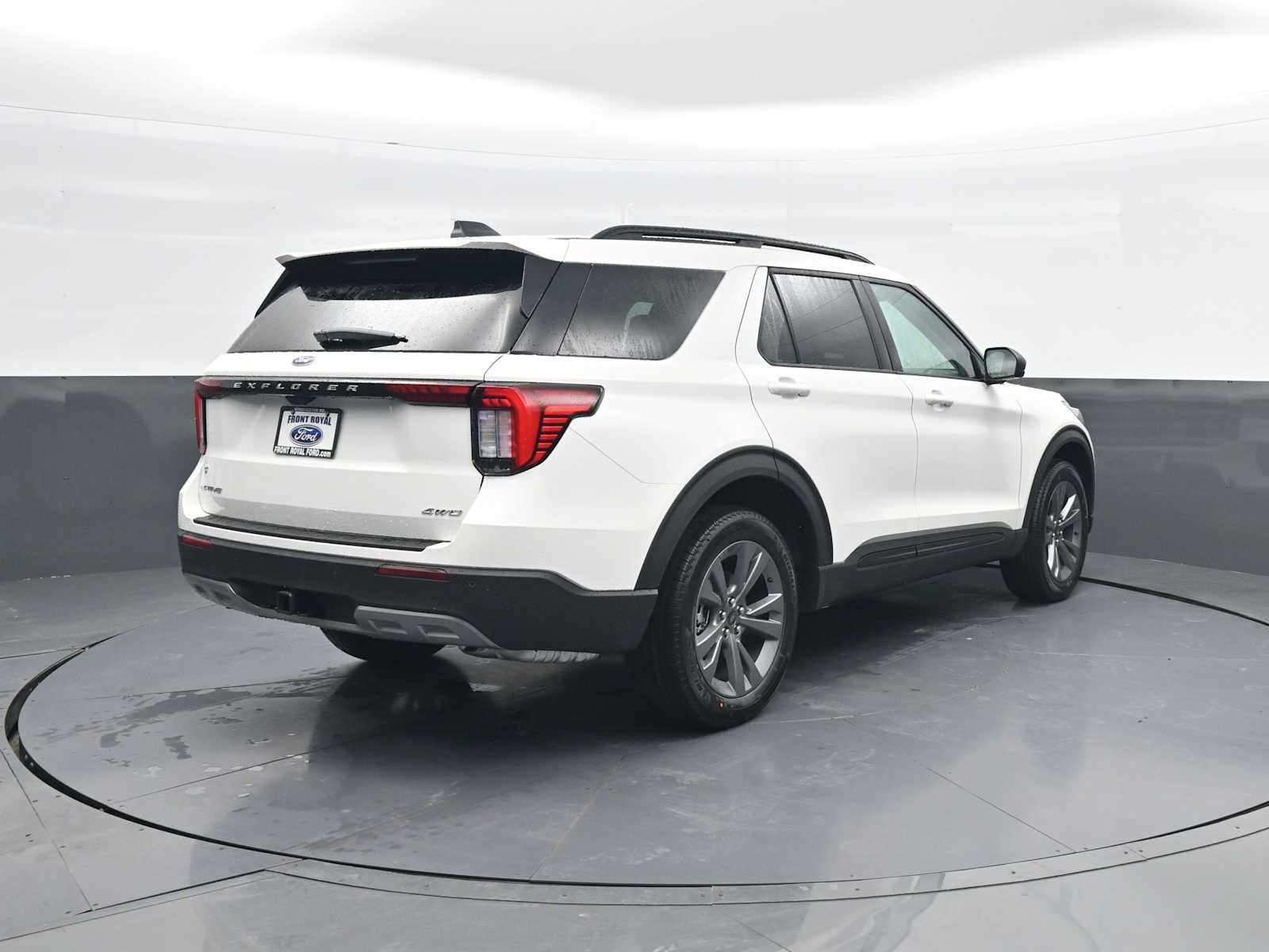 New 2026 Ford Explorer - photo 2