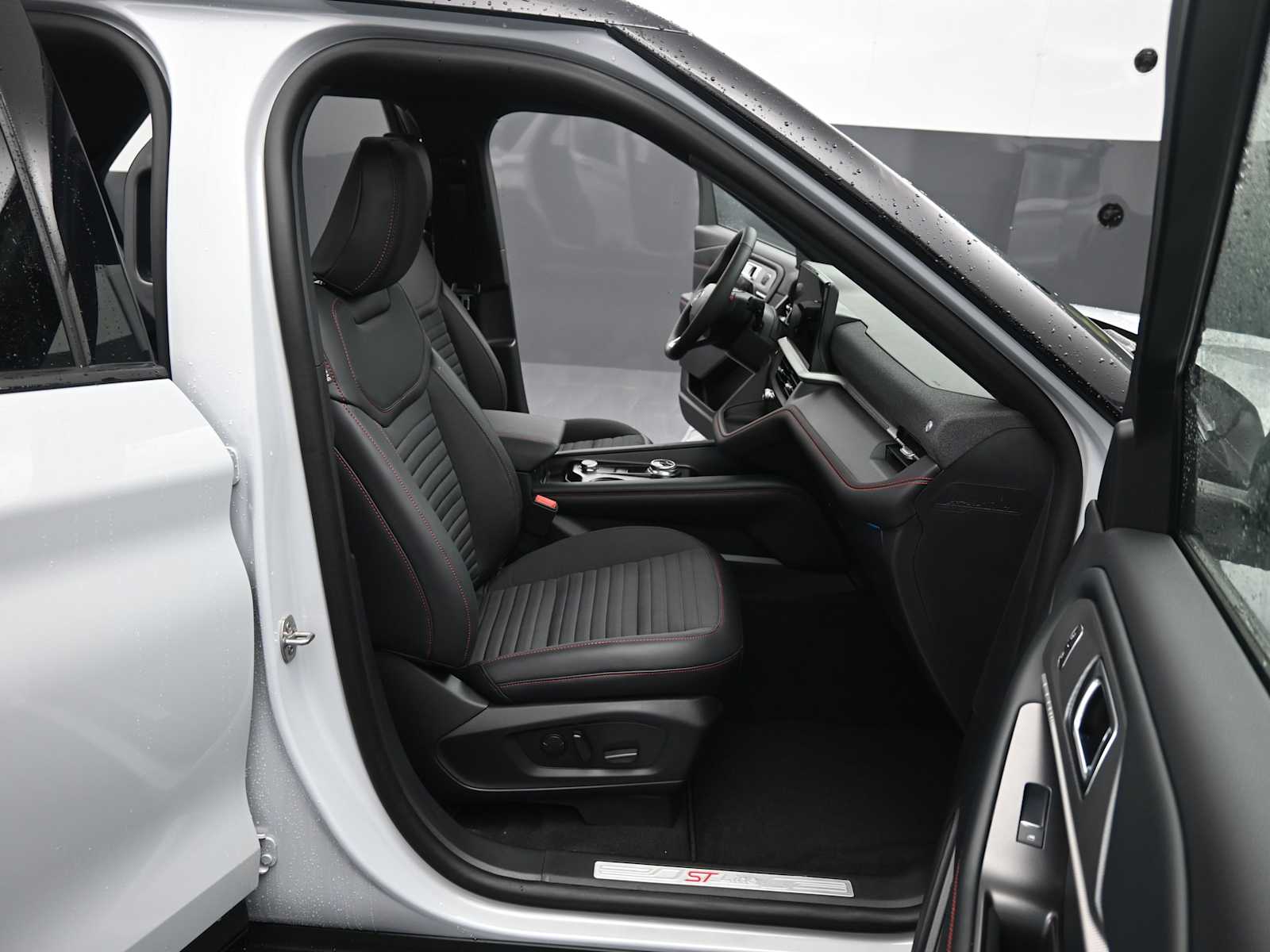 New 2026 Ford Explorer - photo 15