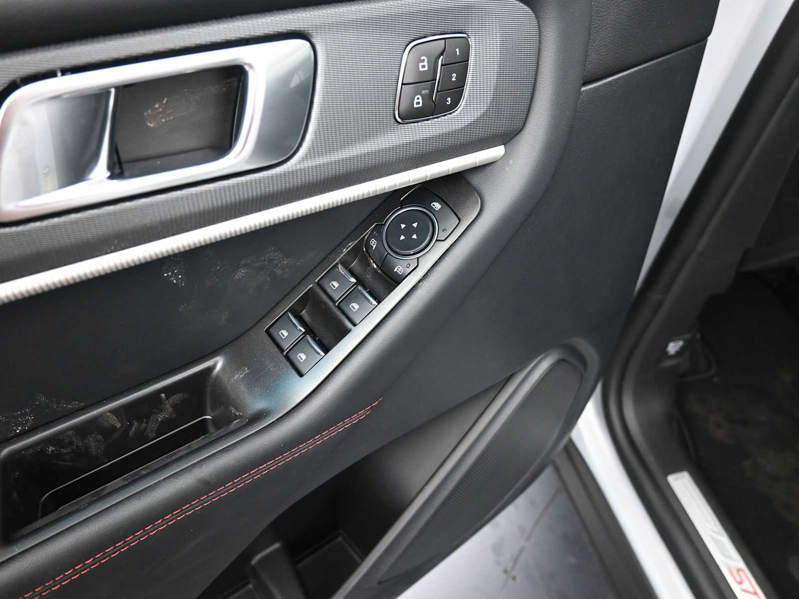 New 2026 Ford Explorer - photo 26