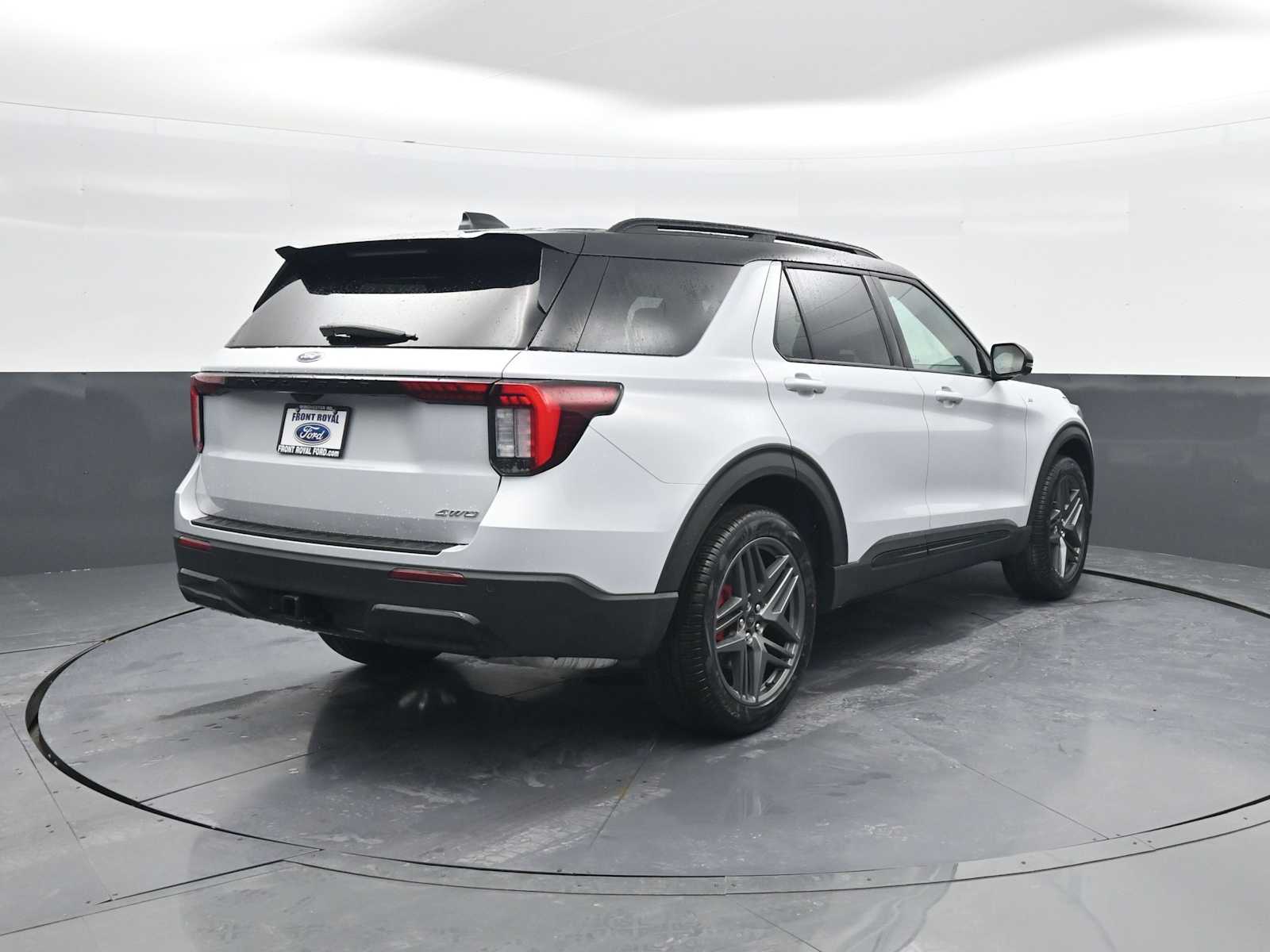 New 2026 Ford Explorer - photo 2