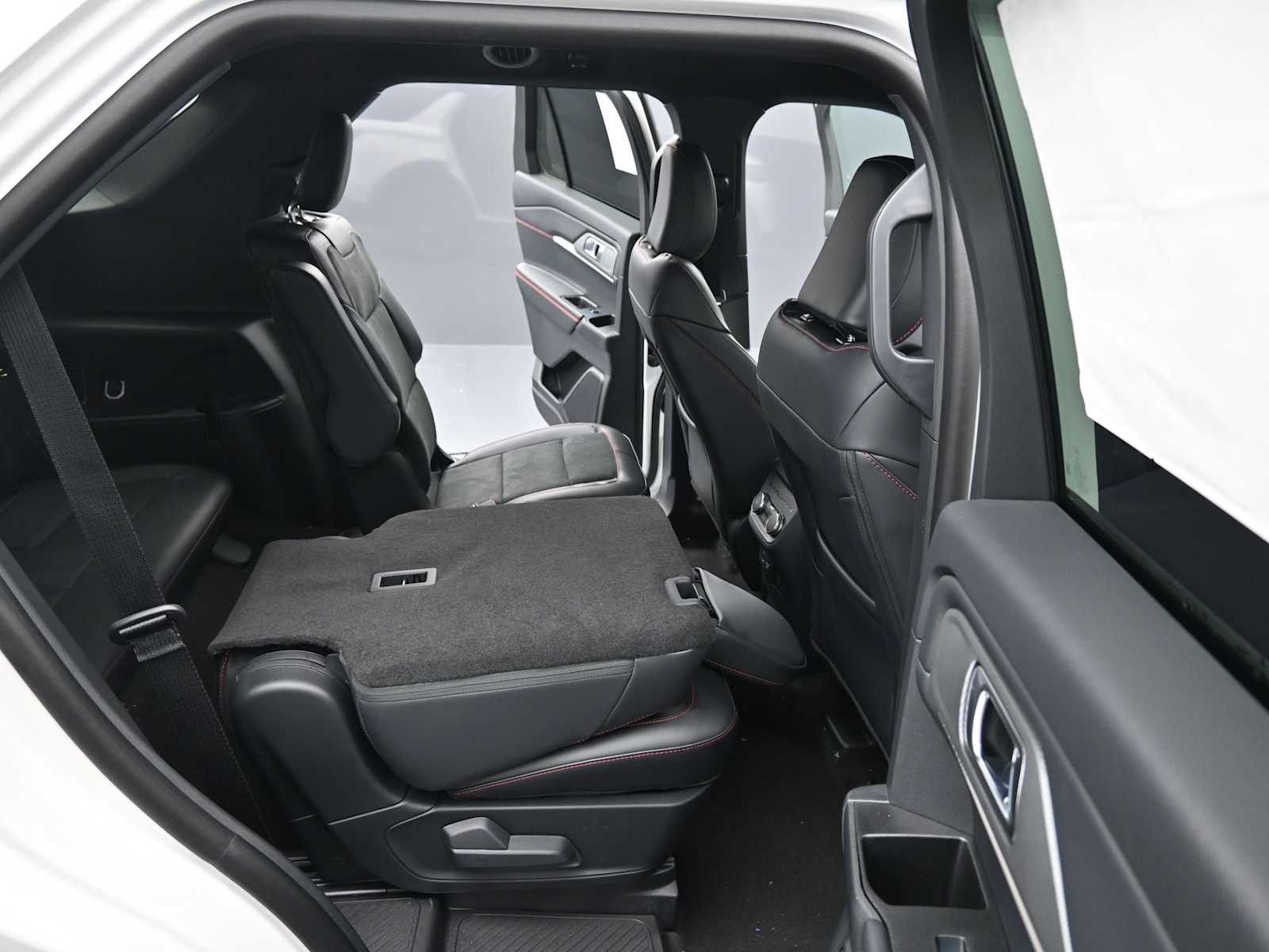 New 2026 Ford Explorer - photo 7
