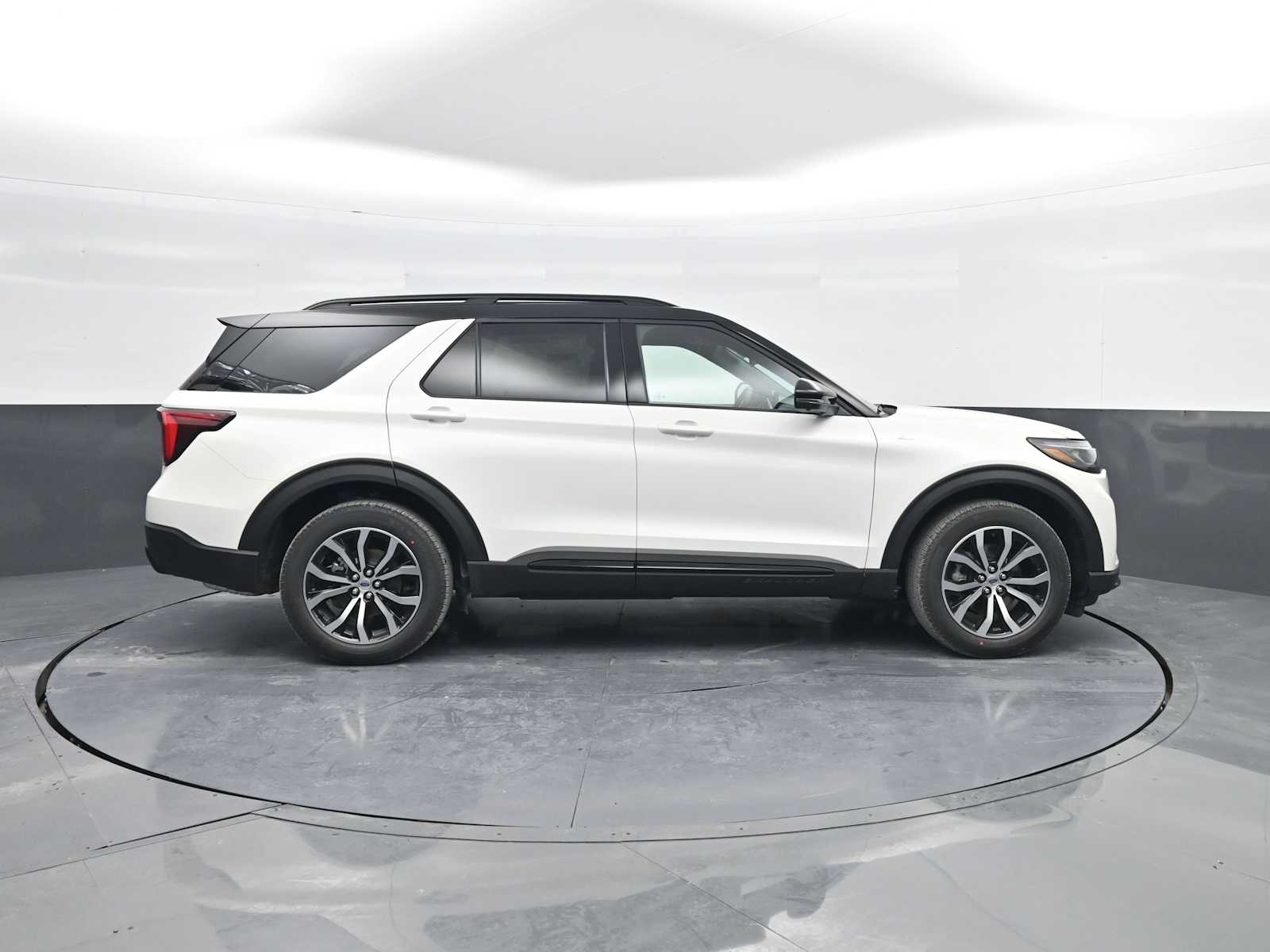 New 2026 Ford Explorer - photo 11