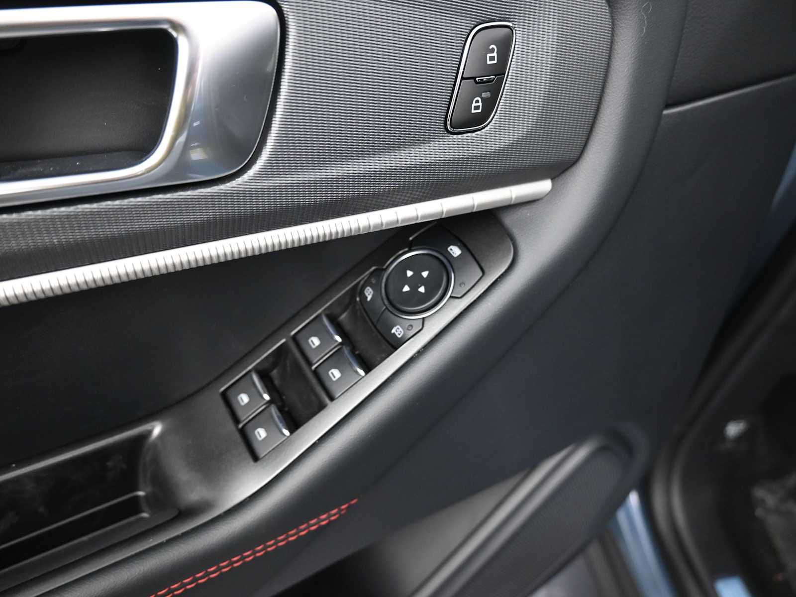 New 2026 Ford Explorer - photo 26