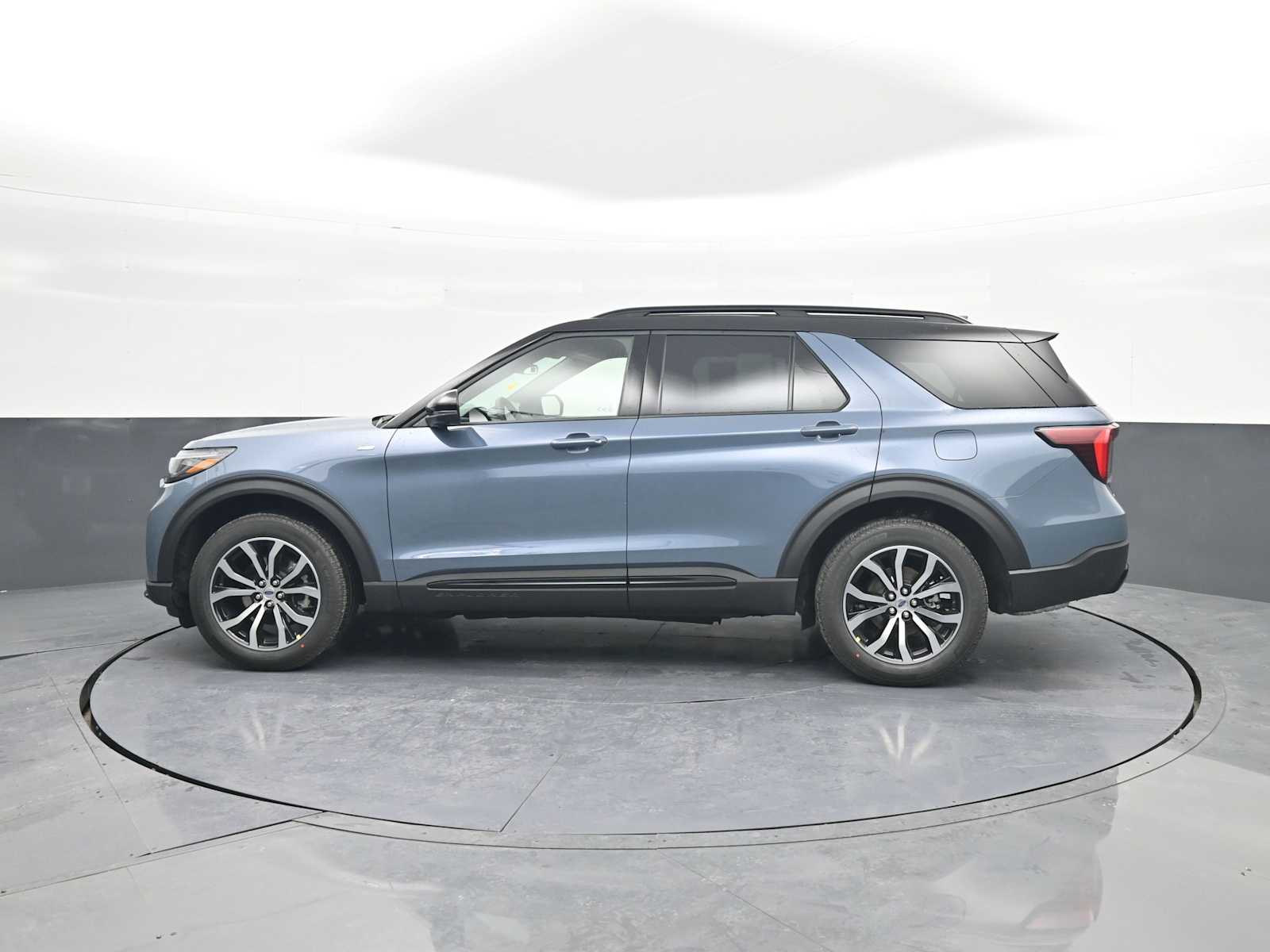 New 2026 Ford Explorer - photo 9