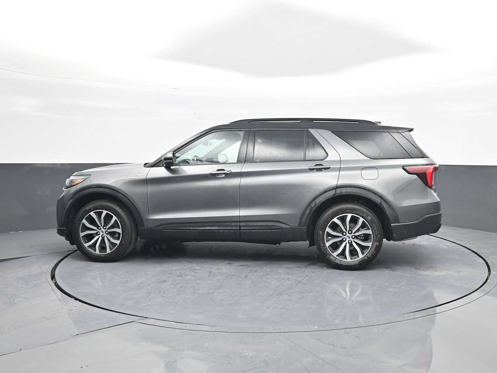New 2026 Ford Explorer - photo 9