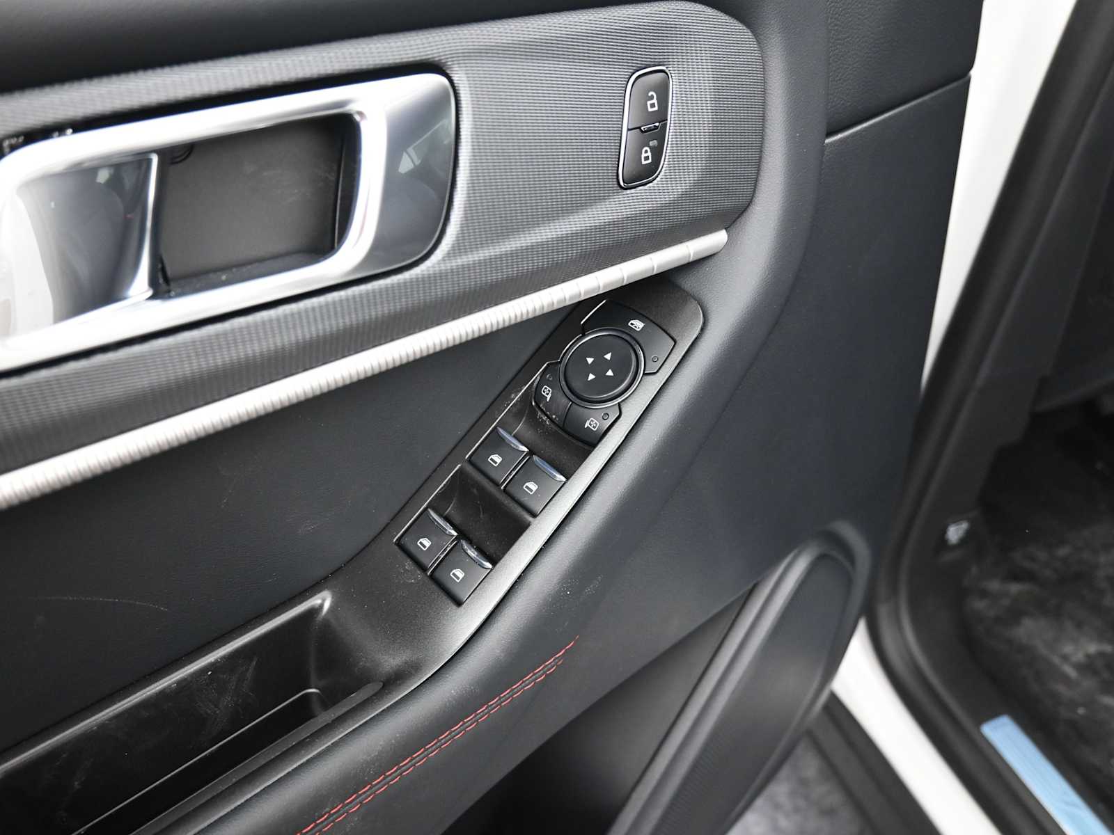 New 2026 Ford Explorer - photo 27