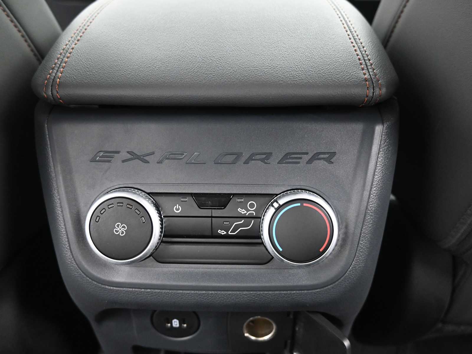 New 2026 Ford Explorer - photo 18