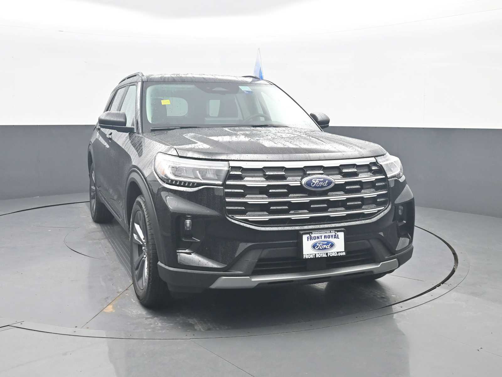 New 2026 Ford Explorer - photo 2