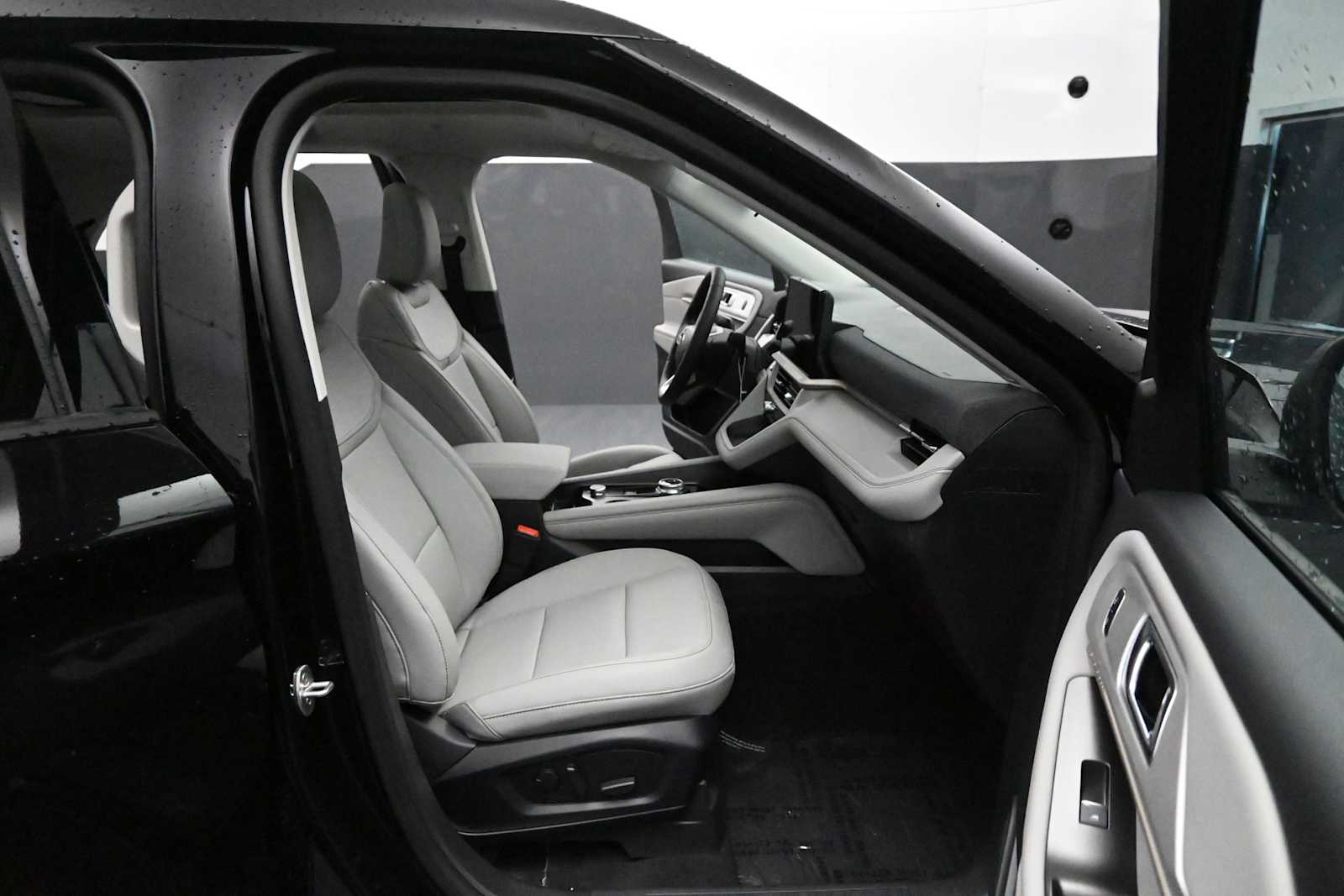 New 2026 Ford Explorer - photo 14